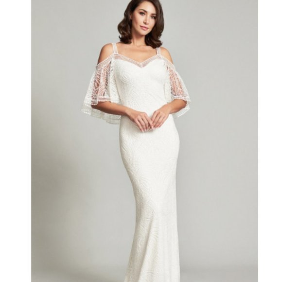 Tadashi Shoji Dresses & Skirts - Tadashi Adreanna Informal Wedding Gown